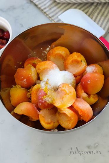 Как приготовить открытый пирог с абрикосами: